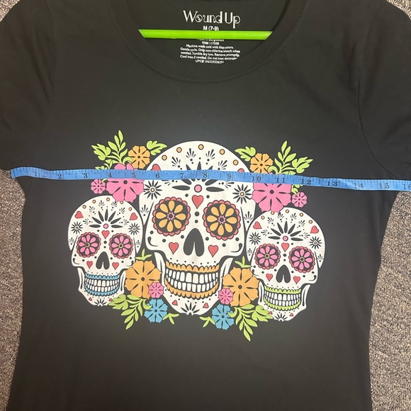 Sugar skull tee! Women’s medium - Picture 3 of 3